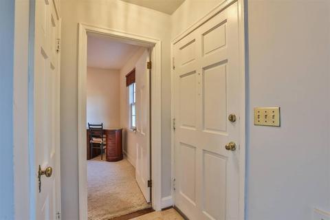 10 Elm Ave, Wyoming, OH 45215 photo 4