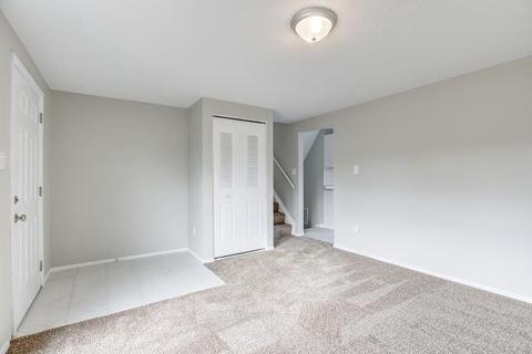 1846 Lincrest Dr, Forest Park, OH 45240 photo 2
