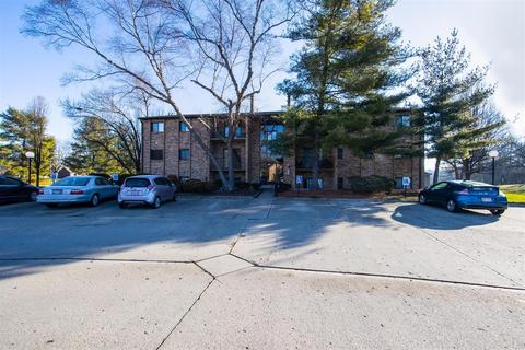 547 Davis Rd #5, Cincinnati, OH 45255 photo 1
