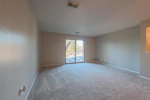 547 Davis Rd #5, Cincinnati, OH 45255 photo 4