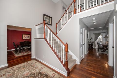 1025 Windsor Ct, Cincinnati, OH 45245 photo 4