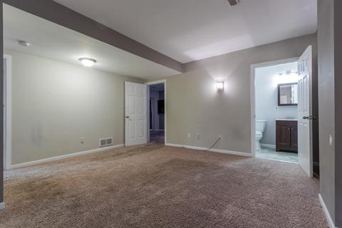 9240 Ranchill Dr, Cincinnati, OH 45231 photo 21