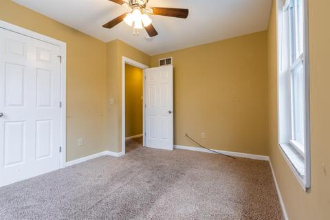 9240 Ranchill Dr, Cincinnati, OH 45231 photo 13