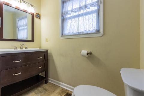 9240 Ranchill Dr, Cincinnati, OH 45231 photo 18