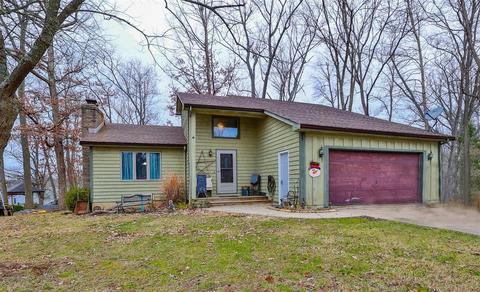 1426 Kym Ct, Lawrenceburg, IN 47025