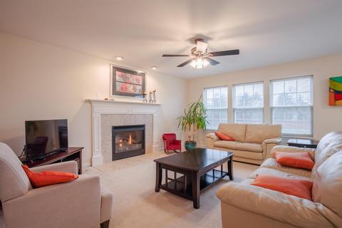 6749 Chamomile Ct, Hamilton Township, OH 45039 photo 7