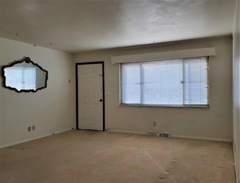 2872 Orland Ave, Cincinnati, OH 45211 photo 4
