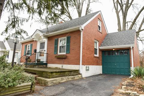 6868 Warder Dr, Cincinnati, OH 45224 photo 3