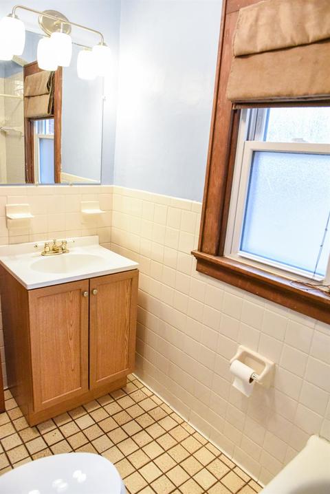 6868 Warder Dr, Cincinnati, OH 45224 photo 17