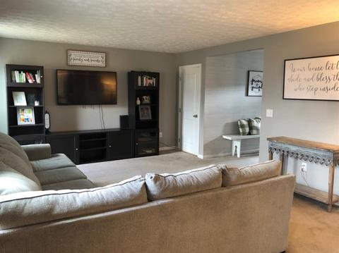 9502 Red Stone Ct, Harrison, OH 45030 photo 2