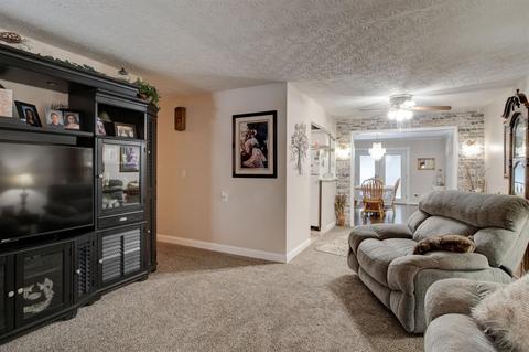 3889 Mark Ct, Cincinnati, OH 45255 photo 5
