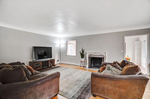 1018 Egan Hills Dr, Cincinnati, OH 45229 photo 6
