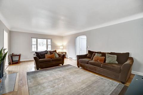 1018 Egan Hills Dr, Cincinnati, OH 45229 photo 4