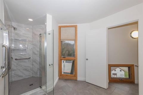 1034 Hatch St, Cincinnati, OH 45202 photo 21