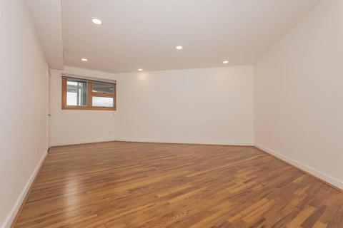 1034 Hatch St, Cincinnati, OH 45202 photo 22