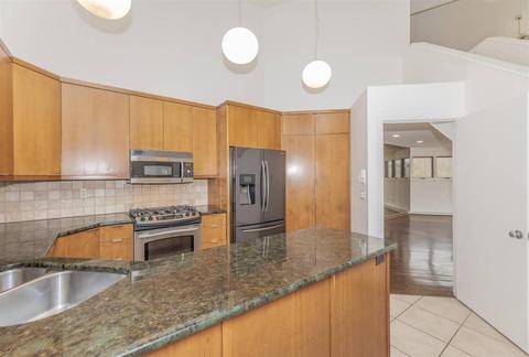 1034 Hatch St, Cincinnati, OH 45202 photo 13