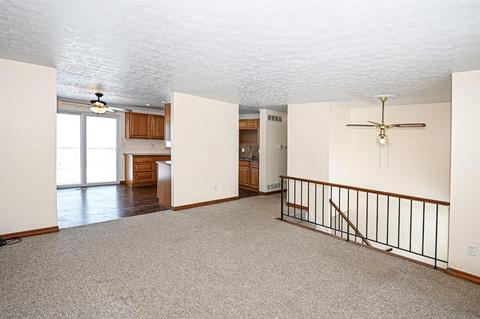 4217 Delryan Dr, Cincinnati, OH 45238 photo 9