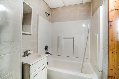 2247 Flora St, Cincinnati, OH 45219 photo 10
