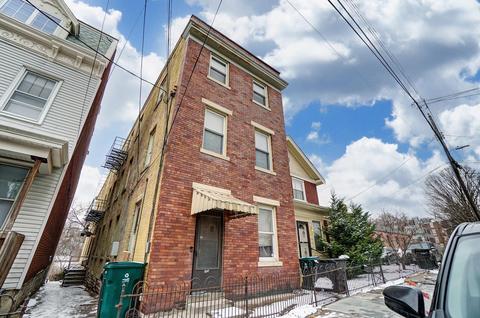 2247 Flora St, Cincinnati, OH 45219 photo 2