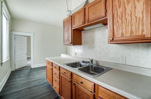 2247 Flora St, Cincinnati, OH 45219 photo 5