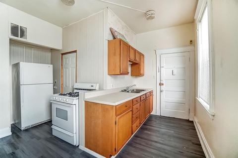 2247 Flora St, Cincinnati, OH 45219 photo 4