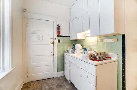 2247 Flora St, Cincinnati, OH 45219 photo 16