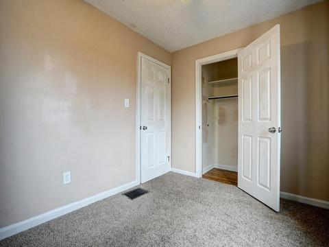 4483 Ebenezer Rd, Cincinnati, OH 45248 photo 16