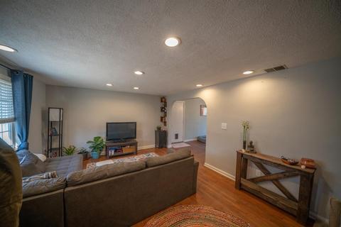 3866 Jackie Dr, Cincinnati, OH 45245 photo 5