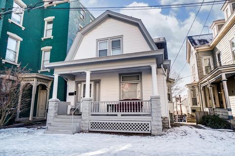 137 Lyon St, Cincinnati, OH 45219 photo 2
