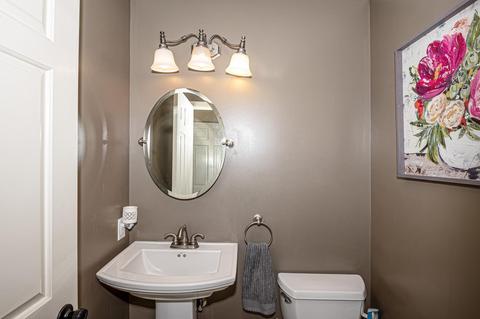 2247 Beechcroft Ct, Cincinnati, OH 45233 photo 11