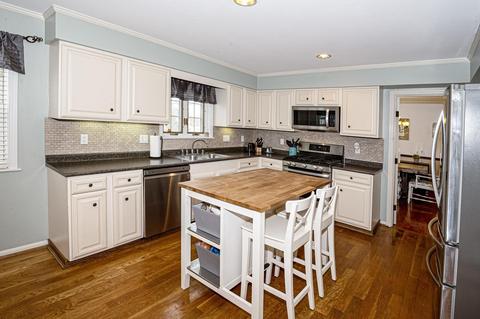 2247 Beechcroft Ct, Cincinnati, OH 45233 photo 16