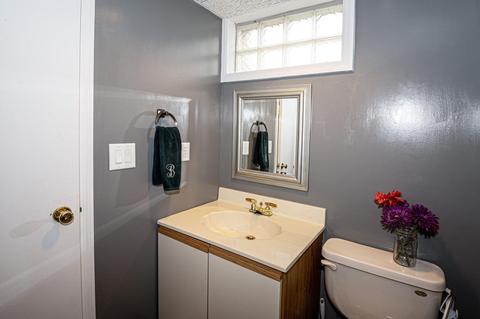 2247 Beechcroft Ct, Cincinnati, OH 45233 photo 31