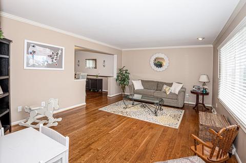 2247 Beechcroft Ct, Cincinnati, OH 45233 photo 6