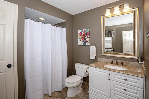 2247 Beechcroft Ct, Cincinnati, OH 45233 photo 24