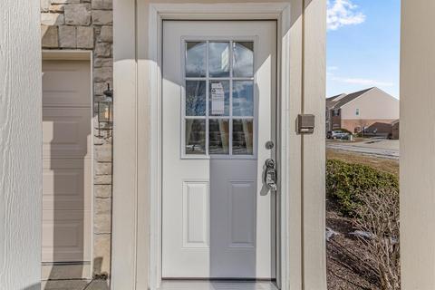 942 Crossing Pointe, Cincinnati, OH 45231 photo 1