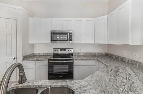 942 Crossing Pointe, Cincinnati, OH 45231 photo 4