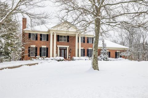 382 Bishopsbridge Dr, Cincinnati, OH 45255 photo 1