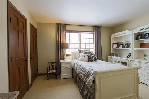 382 Bishopsbridge Dr, Cincinnati, OH 45255 photo 31