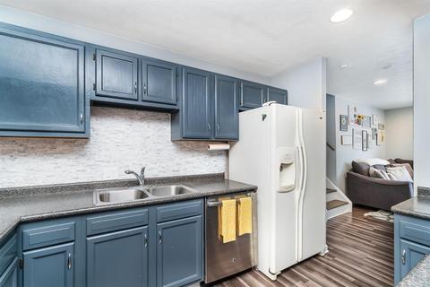 2465 Bracebridge Dr, Cincinnati, OH 45231 photo 6