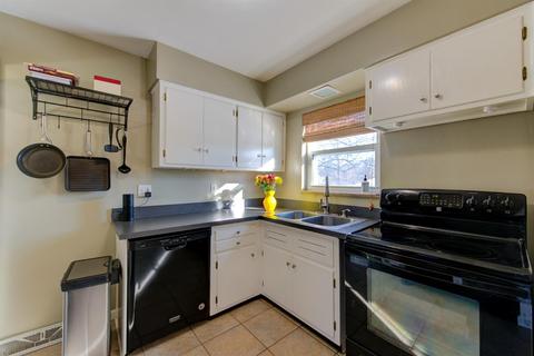 396 Ingram Rd, Greenhills, OH 45218 photo 10