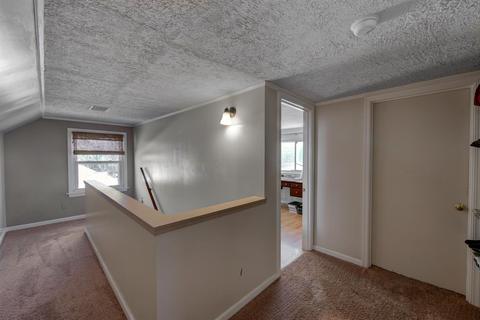 396 Ingram Rd, Greenhills, OH 45218 photo 16