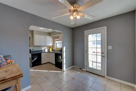 396 Ingram Rd, Greenhills, OH 45218 photo 7