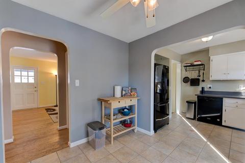 396 Ingram Rd, Greenhills, OH 45218 photo 6