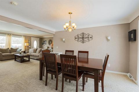 7849 Styrax Ln, Cincinnati, OH 45236 photo 9