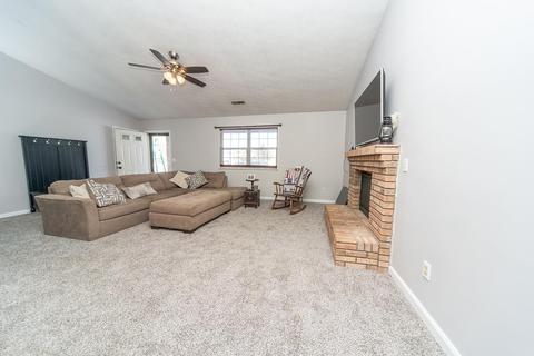 145 Dawn Ct, Williamsburg, OH 45176 photo 2