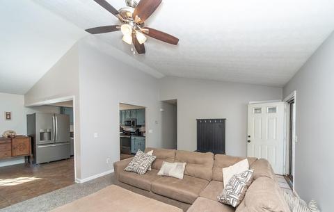 145 Dawn Ct, Williamsburg, OH 45176 photo 3