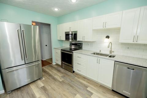 6604 Echo Ln, Cincinnati, OH 45230 photo 9