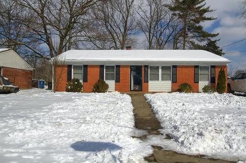 666 Charwood Dr, Cincinnati, OH 45244 photo 1