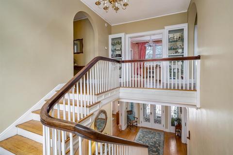 1865 Madison Rd, Cincinnati, OH 45206 photo 21