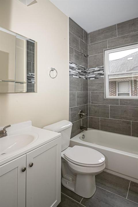 4569 Mitchell Ave, Cincinnati, OH 45232 photo 12